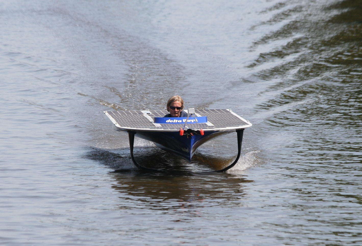 Brandbeveiliging sponzering Delat Loyd Solar Boat